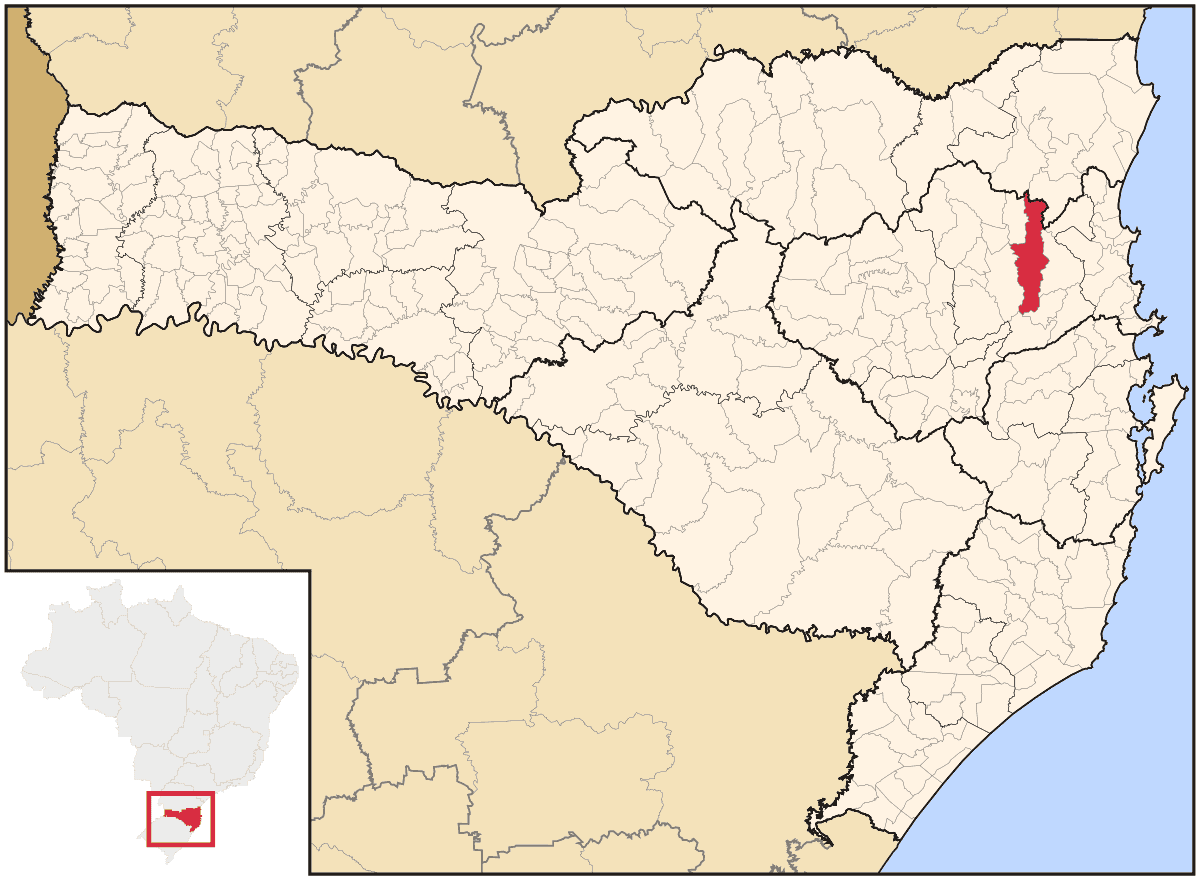 Mapa de localização do município de Blumenau dentro do estado de Santa Catarina